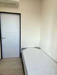 Simsville (D14), Condominium #580233641